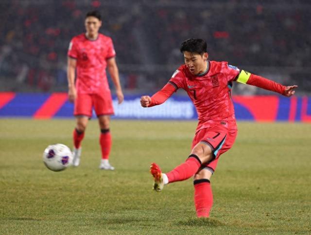 包含波尔图连续五场破门，孙兴慜主帅直言：这小子挡不住！的词条